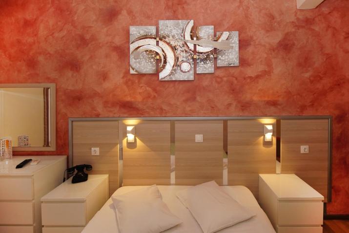 Socrates Hotel