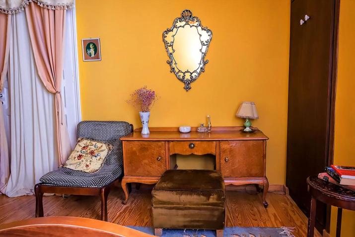 Athens Quinta