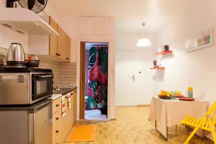 Studio for Couples near Downtown