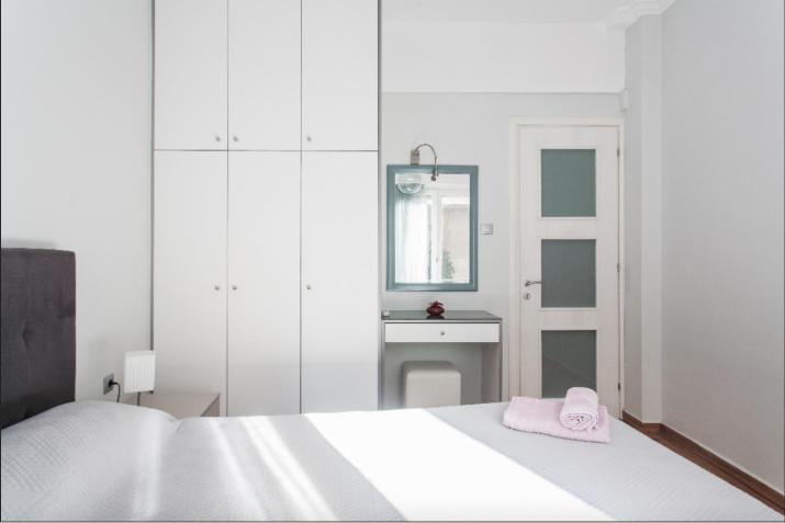 Beautiful Apartment at Plaka