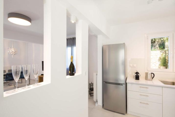 Seaview Luxurious Apartment near Corfu town by Konnect - Adults only