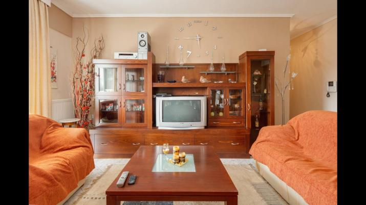 Third floor lux apartment with nice view