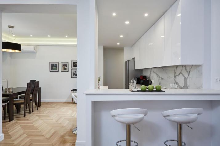 Luxurious Spacious Apt next to Hilton Hotel