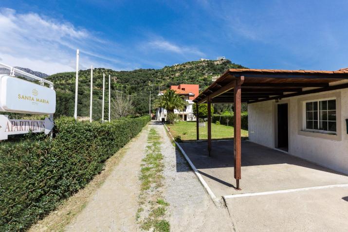 Santa Maria Studios & Apartments