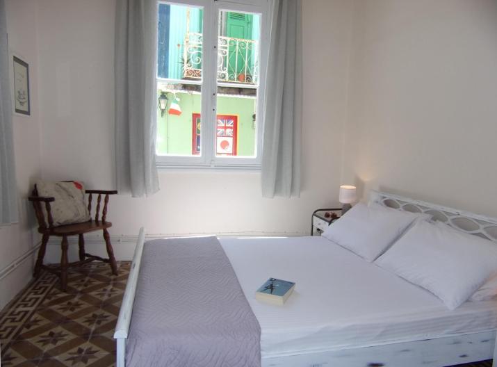 Finestra Rossa old town vintage house