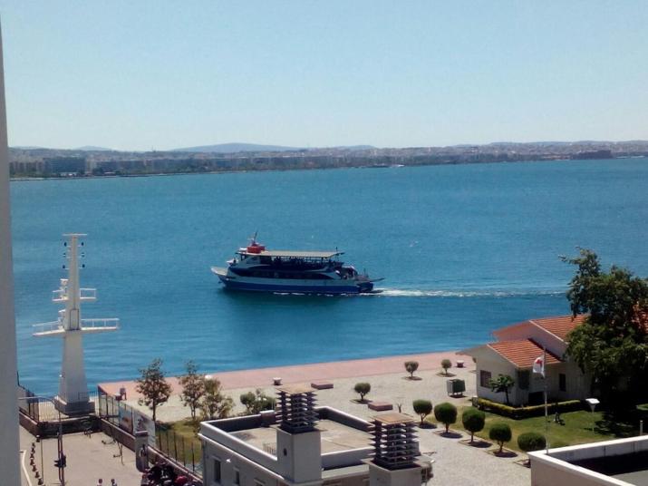 Waterfront Luxury Sea View Apartment