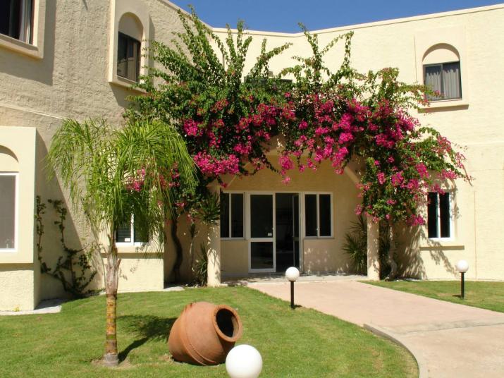 Summerland Hotel