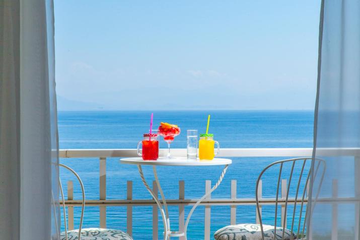 Aurora Beach Hotel