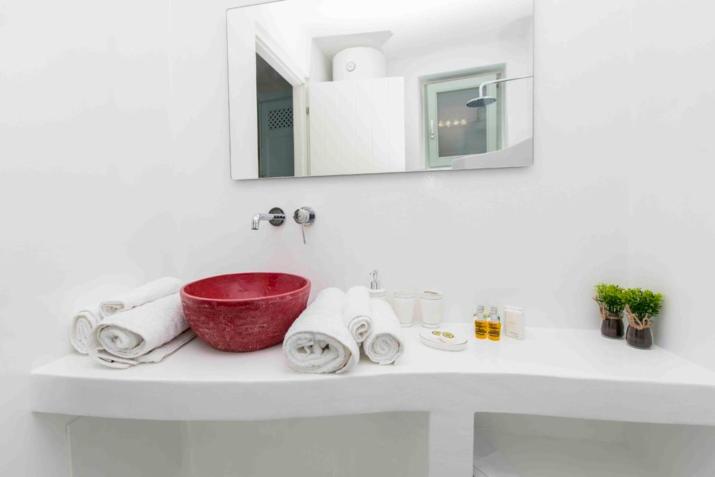 Aegean White Home