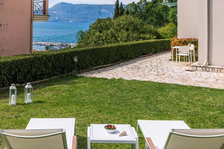 Seaview Luxurious Apartment near Corfu town by Konnect - Adults only