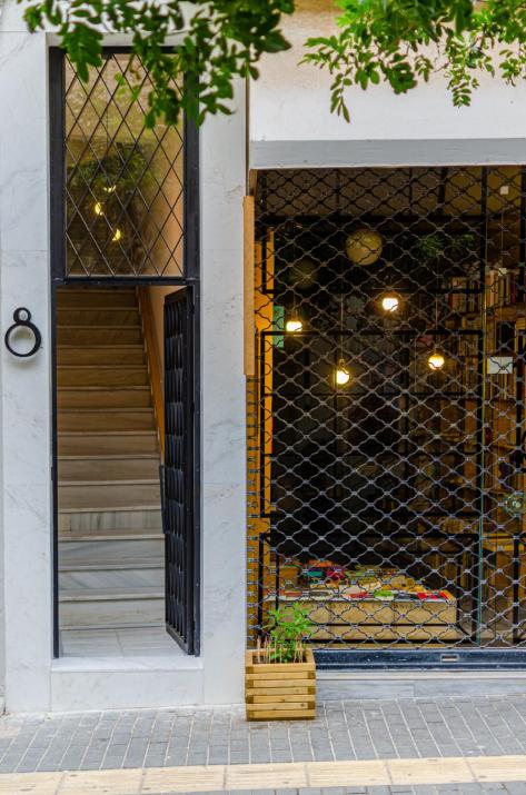 Chandakos 8 Design Apts
