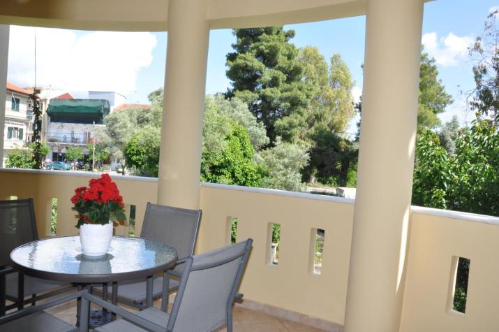 Jennifer's Apartments