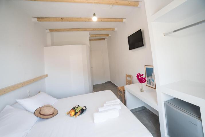 Ifestia Hotel
