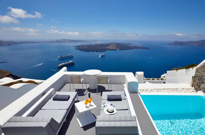 Dreams Luxury Suites