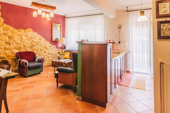 Gallery home,Downtown, Ioannina.