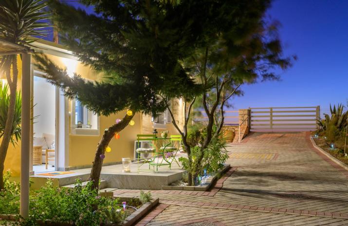 Rontos House, seaside
