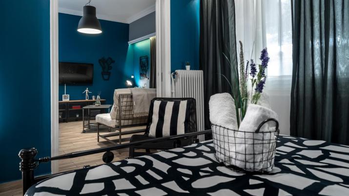 Apartment at the foothills of Acropolis