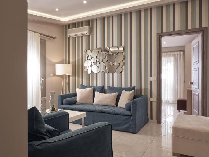 Koukounaria Hotel & Suites