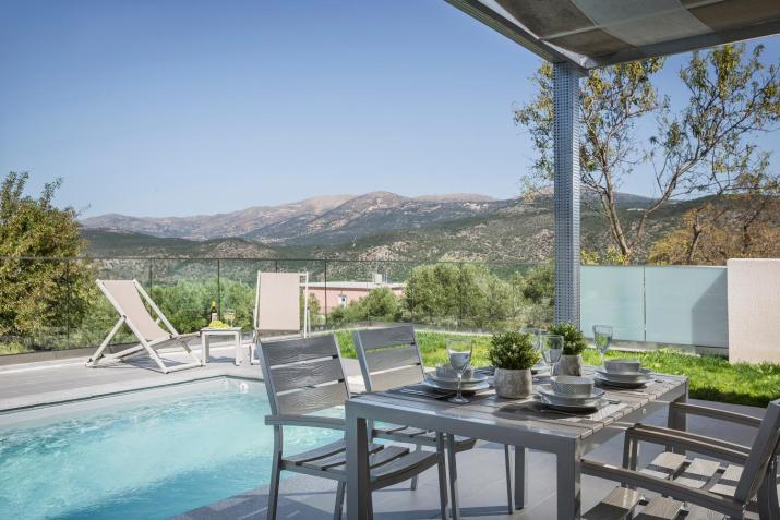 ONAR - LUXURY VILLAS