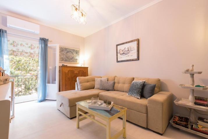 Stylish, comfy apartment by Konnect, Corfu city center