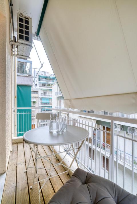 Delightful Stylish Two Bedroom Condo in Hip Area of Central Athens