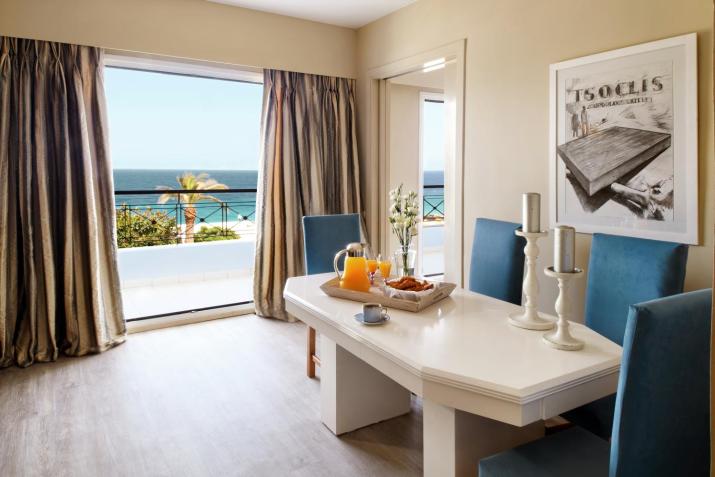 Mitsis Grand Hotel