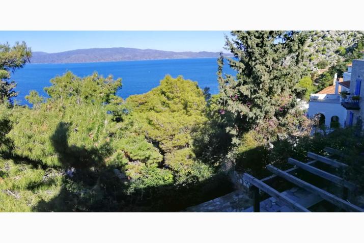 Pine Trees and Sea View Houses in Hydra - Daphne, Chloe, Myrto, Eleni