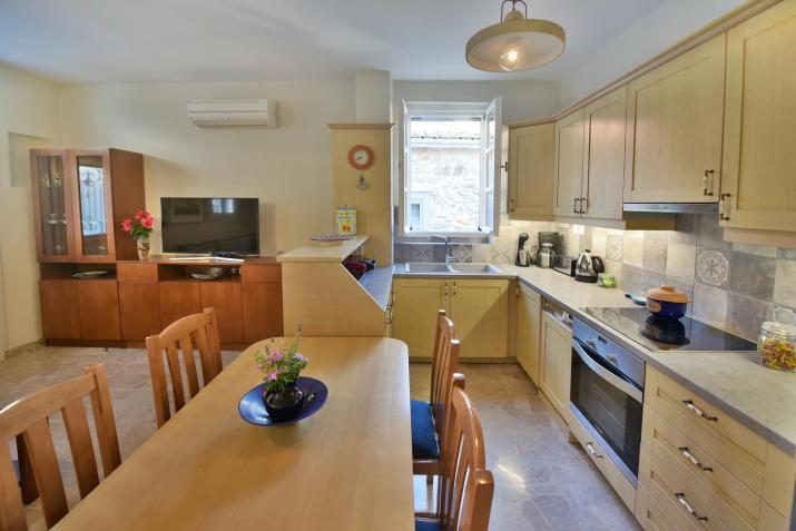 Feel at Home - Family house in Hydra