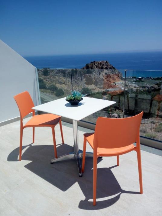 Bouganville Bed & Breakfast Stegna