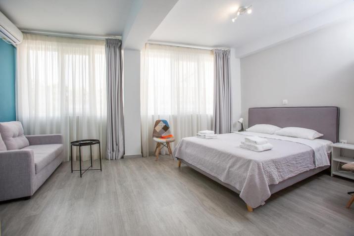 Raise Boutique Rooms in the Center of Athens