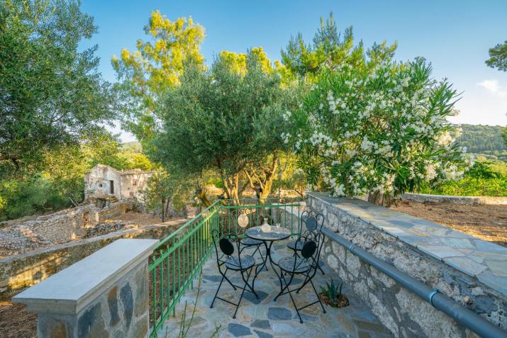 Villa eleni