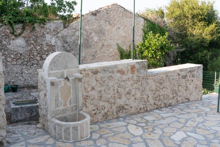 Villa eleni