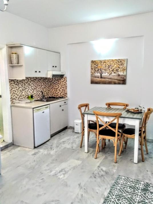Idomeneas Apartments