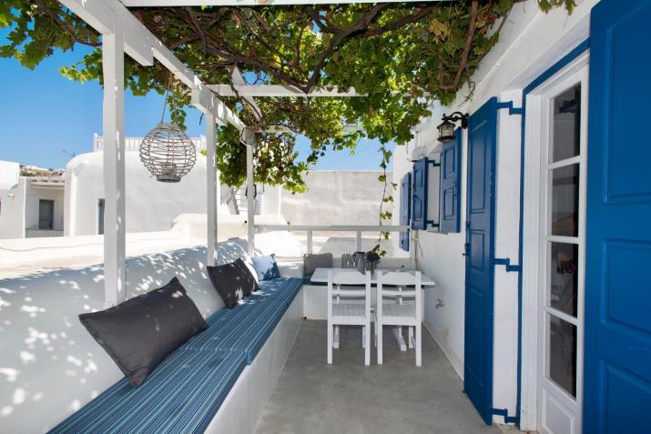 Myconian Little Venice Elite Suites with Sea View