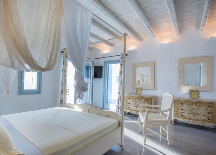 De Luxe Villa With Sea View And Swimming Pool Up To 7 Persons Apv Paros Golden Beach