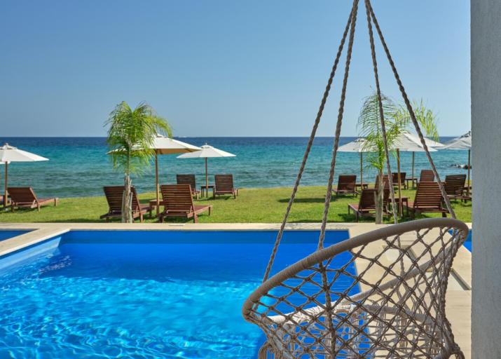 Cavo Orient Beach Hotel & Suites