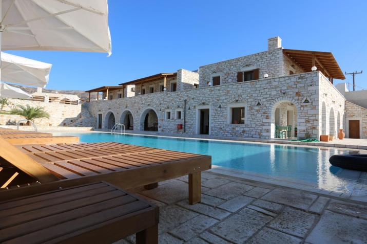 Avgerinos Village