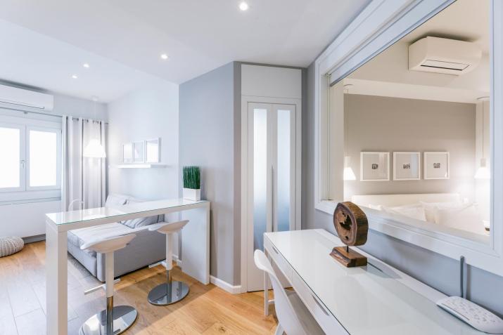 Lori Margariti Sea View Flat