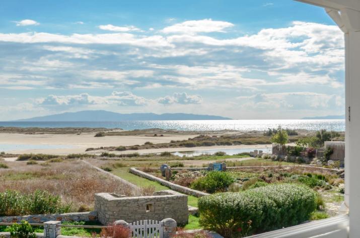 Naxian Wave Seaside Villa
