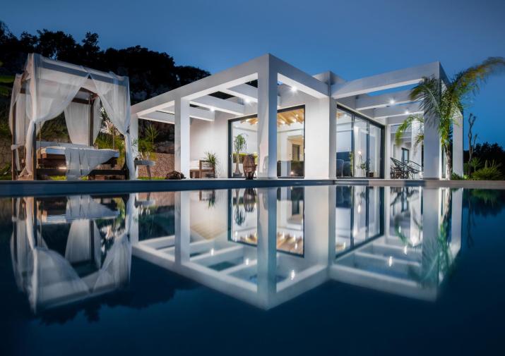 Horizon luxury villa