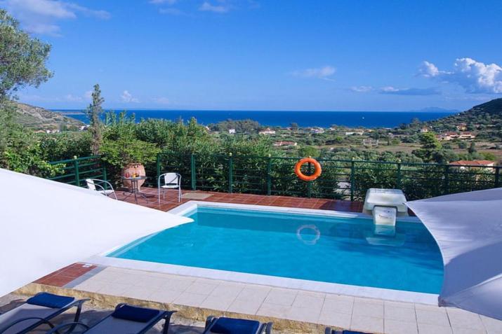 Villa Aliona