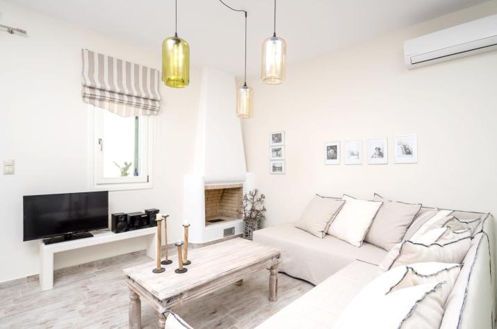 Spacious Villa in Naxos with Sea View