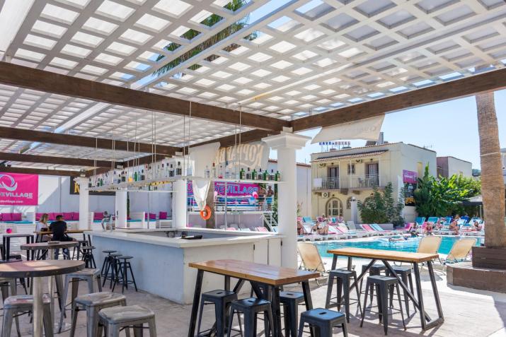 Quayside Village Hotel