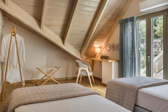 Grand View Maisonette