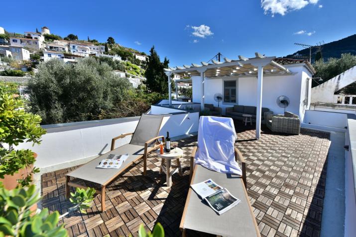 Villa Loukia