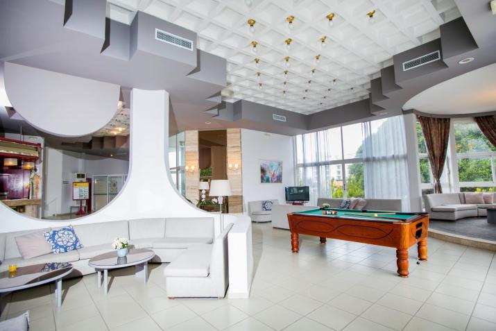 Happy Days Hotel, Adults Only