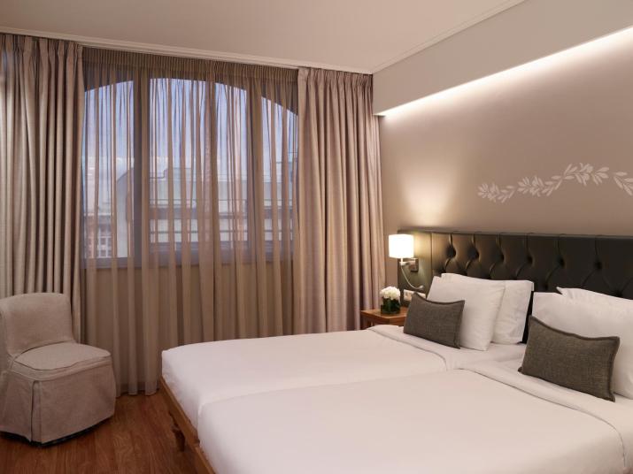 Titania Hotel