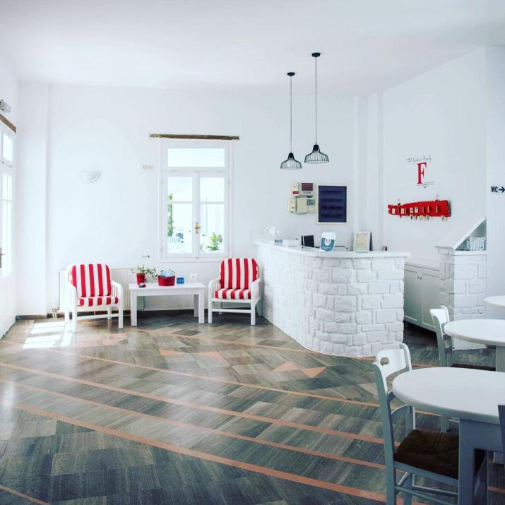 Fisilanis Beachfront Hotel