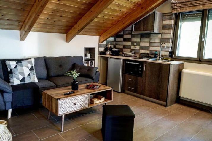Sofita με θέα τη θάλασσα Villa Athina