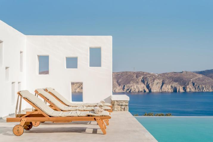 Bohemian Blue Villa - 7 BDRM - beach in 200m - MG Villas